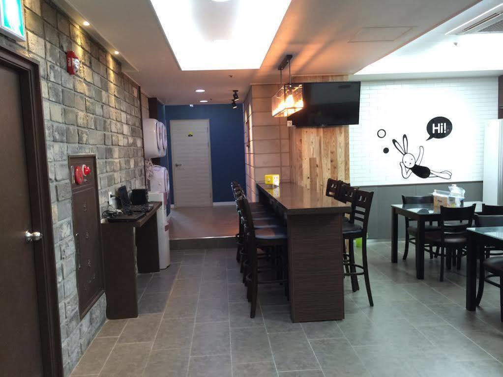 Haeundae Guesthouse Busan Bagian luar foto