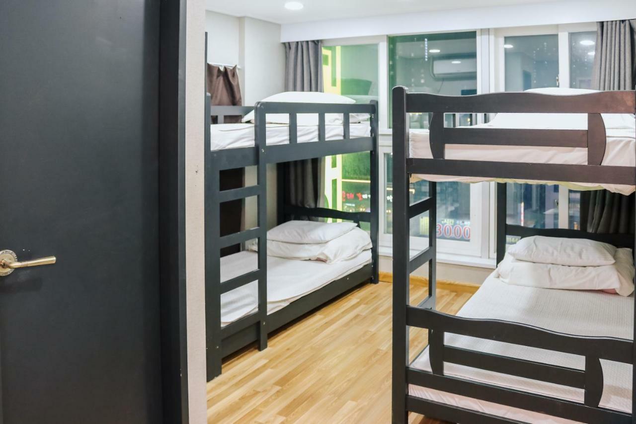 Haeundae Guesthouse Busan Bagian luar foto