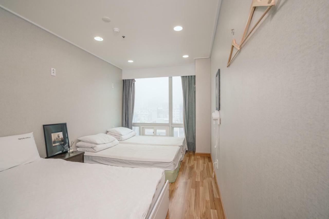 Haeundae Guesthouse Busan Bagian luar foto